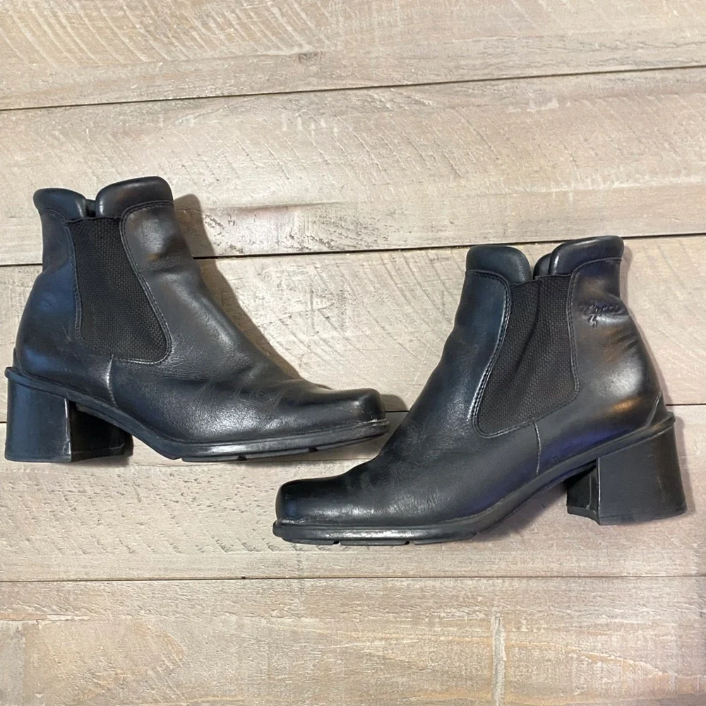 Ecco Black Leather Women’s Booties Size 5 l Square Toe Chelsea Boots